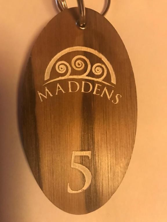 Отели типа «постель и завтрак» Maddens Bridge Bar & Guesthouse Бандоран-59